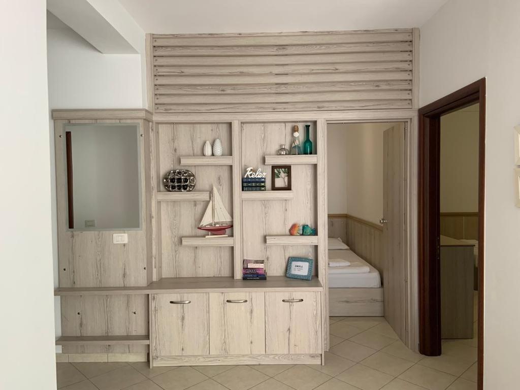 Apart-Hotel Alvi Sarandë エクステリア 写真