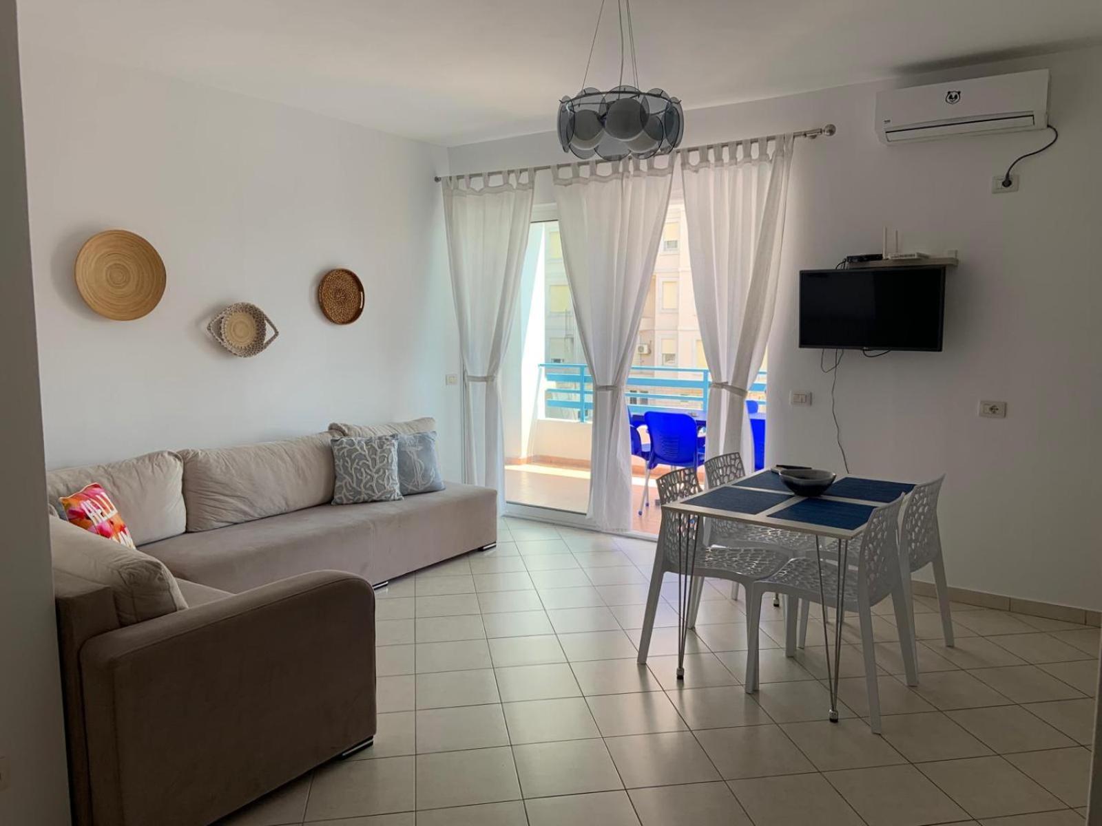 Apart-Hotel Alvi Sarandë エクステリア 写真