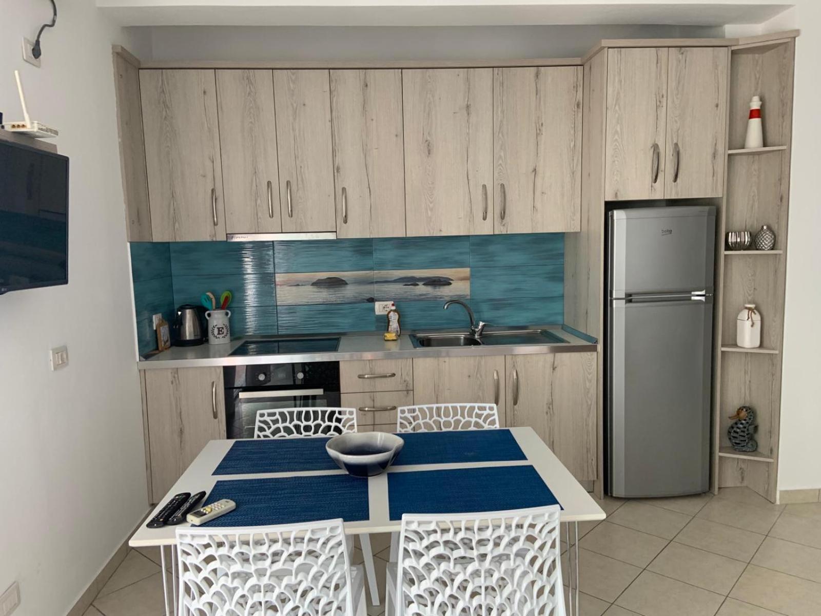 Apart-Hotel Alvi Sarandë エクステリア 写真